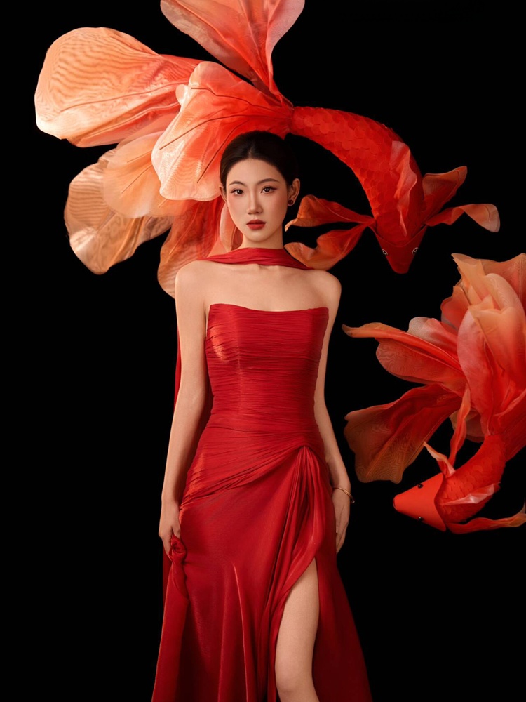 Ethnic Fashion Shoot - Новинка 2026: Красное платье в китайском